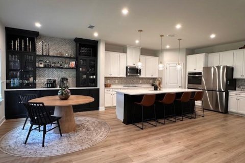 Villa ou maison à vendre à Clermont, Floride: 5 chambres, 306.95 m2 № 1921883 - photo 6