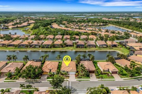 House in Bradenton, Florida 3 bedrooms, 189.15 sq.m. № 1679853 - photo 5