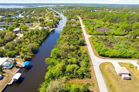 Terreno en venta en Port Charlotte, Florida № 2145147 - foto 7