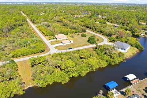Terreno en venta en Port Charlotte, Florida № 2145147 - foto 5