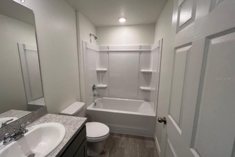 House in Palm Coast, Florida 3 bedrooms, 144.18 sq.m. № 1636213 - photo 6