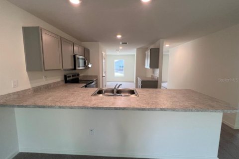House in Palm Coast, Florida 3 bedrooms, 144.18 sq.m. № 1636213 - photo 4