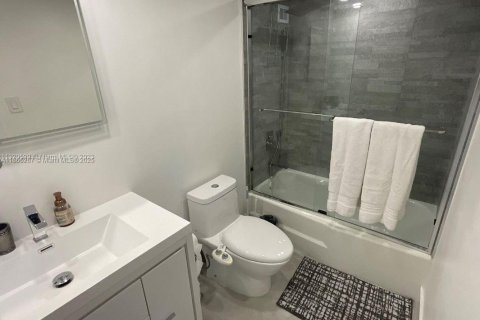 Copropriété à louer à Miami Beach, Floride: 2 chambres, 95.69 m2 № 1896725 - photo 10