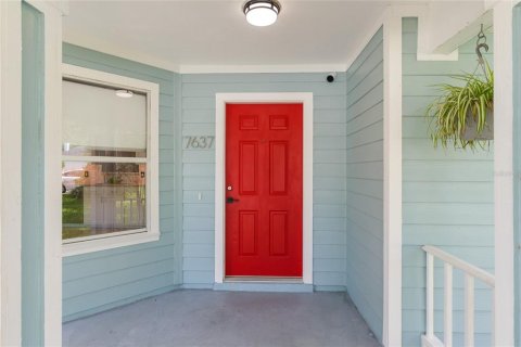 House in Gainesville, Florida 4 bedrooms, 166.3 sq.m. № 1881287 - photo 4