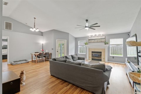 House in Gainesville, Florida 4 bedrooms, 166.3 sq.m. № 1881287 - photo 7