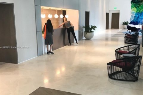 Condominio en alquiler en Miami, Florida, 1 dormitorio, 65.59 m2 № 1952101 - foto 23