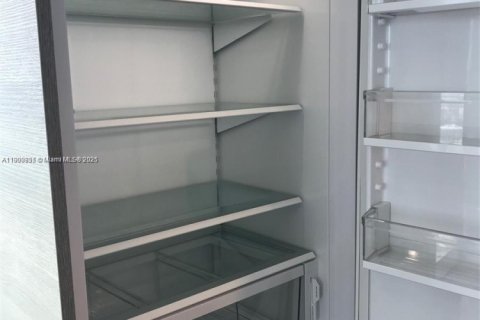 Condominio en alquiler en Miami, Florida, 1 dormitorio, 65.59 m2 № 1952101 - foto 14