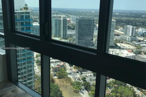 Condominio en alquiler en Miami, Florida, 1 dormitorio, 65.59 m2 № 1952101 - foto 10