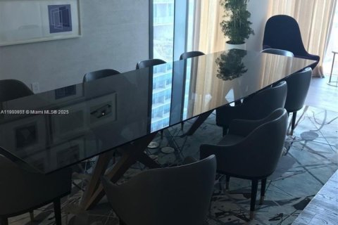 Condominio en alquiler en Miami, Florida, 1 dormitorio, 65.59 m2 № 1952101 - foto 24