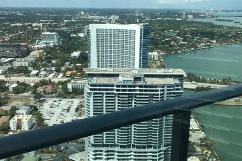 Condominio en alquiler en Miami, Florida, 1 dormitorio, 65.59 m2 № 1952101 - foto 6