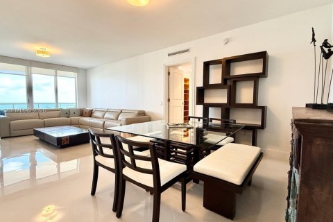 Купить кондоминиум в Ривьера-Бич, Флорида 3 спальни, 247.12м2, № 2043391 - фото 15