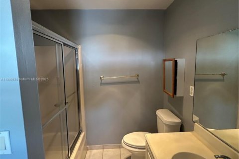 Villa ou maison à louer à North Lauderdale, Floride: 3 chambres, 181.07 m2 № 1964427 - photo 16