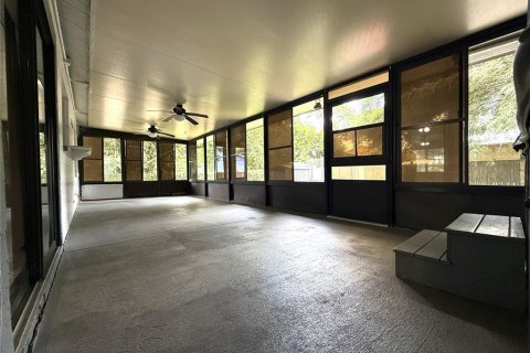 Villa ou maison à louer à Saint Petersburg, Floride: 3 chambres, 112.69 m2 № 2376741 - photo 21