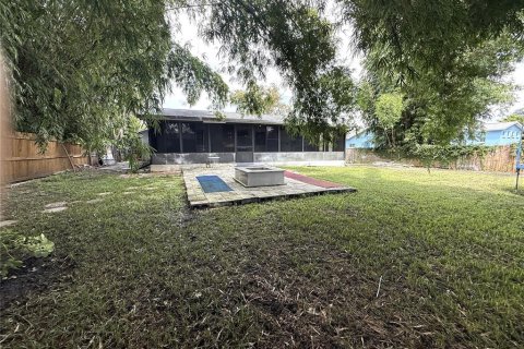Villa ou maison à louer à Saint Petersburg, Floride: 3 chambres, 112.69 m2 № 2376741 - photo 22