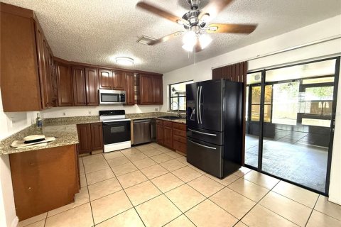 Villa ou maison à louer à Saint Petersburg, Floride: 3 chambres, 112.69 m2 № 2376741 - photo 6