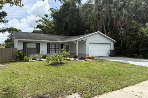 Villa ou maison à Saint Petersburg, Floride 3 chambres, 112.69 m2 № 2376741