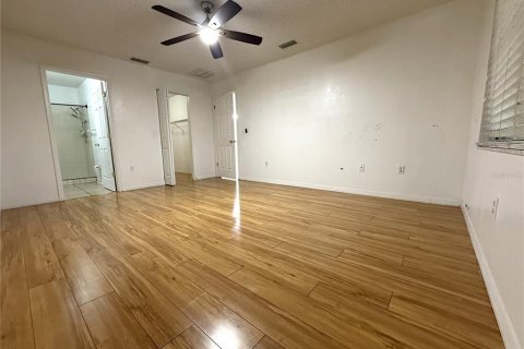 Villa ou maison à louer à Saint Petersburg, Floride: 3 chambres, 112.69 m2 № 2376741 - photo 8