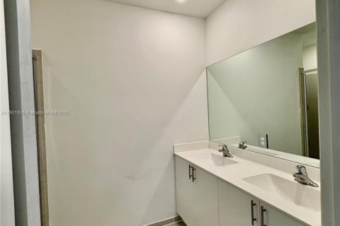 Adosado en alquiler en Homestead, Florida, 4 dormitorios, 169.08 m2 № 2059981 - foto 13