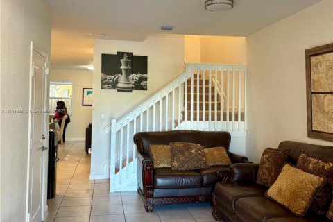 Adosado en alquiler en Homestead, Florida, 4 dormitorios, 169.08 m2 № 2059981 - foto 2