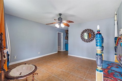 House in Daytona Beach, Florida 3 bedrooms, 199.55 sq.m. № 1914280 - photo 7