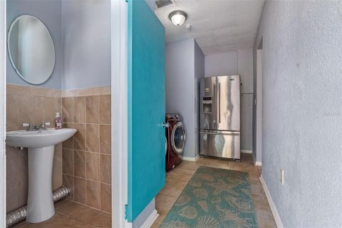 House in Daytona Beach, Florida 3 bedrooms, 199.55 sq.m. № 1914280 - photo 20