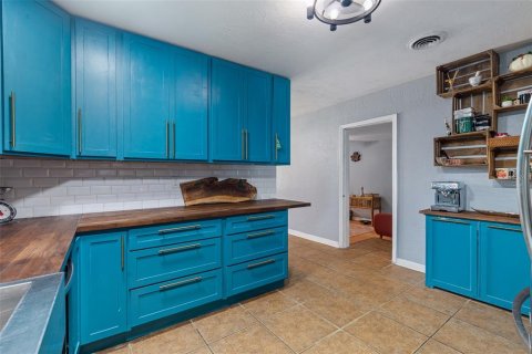 House in Daytona Beach, Florida 3 bedrooms, 199.55 sq.m. № 1914280 - photo 11