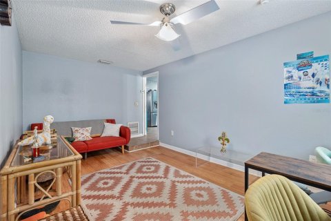 House in Daytona Beach, Florida 3 bedrooms, 199.55 sq.m. № 1914280 - photo 23