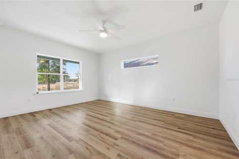 House in Gainesville, Florida 4 bedrooms, 167.22 sq.m. № 2139628 - photo 4