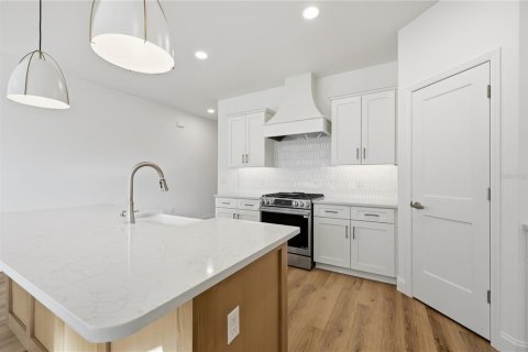 House in Gainesville, Florida 4 bedrooms, 167.22 sq.m. № 2139628 - photo 8