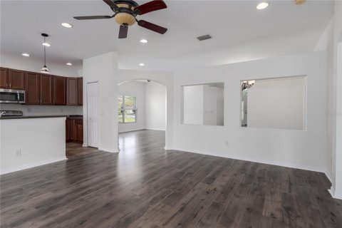 Casa en alquiler en Parrish, Florida, 4 dormitorios, 185.99 m2 № 1810896 - foto 9