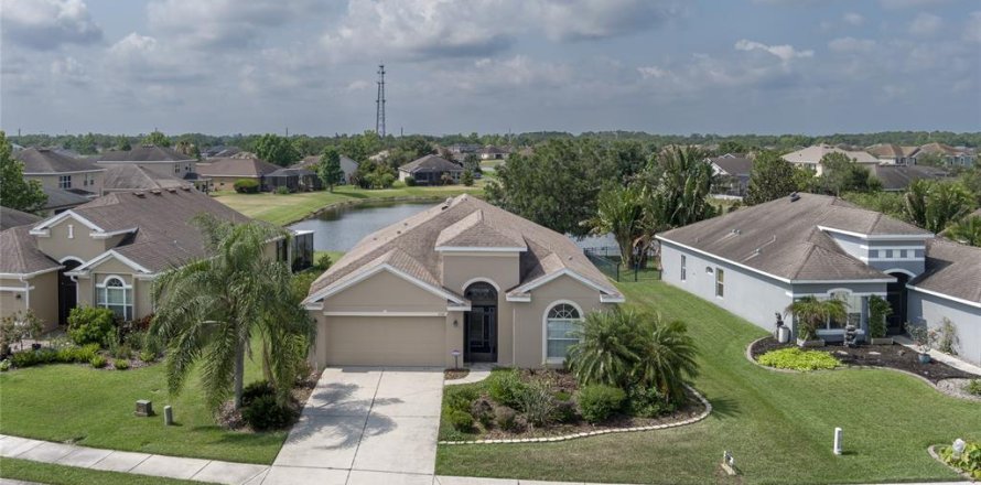 Casa en Parrish, Florida 4 dormitorios, 185.99 m2 № 1810896