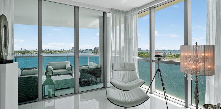 Condo à North Bay Village, Floride, 3 chambres № 2189407
