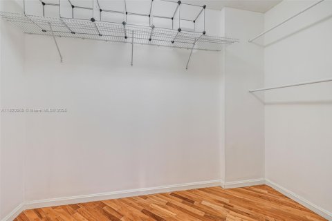 Condominio en venta en Aventura, Florida, 2 dormitorios, 144.93 m2 № 2020580 - foto 27