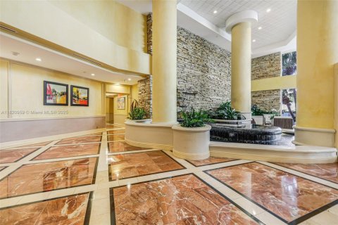 Condominio en venta en Aventura, Florida, 2 dormitorios, 144.93 m2 № 2020580 - foto 5