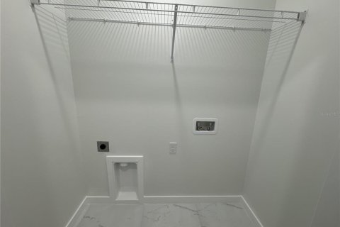Villa ou maison à louer à Fort Myers, Floride: 4 chambres, 127 m2 № 2136975 - photo 15