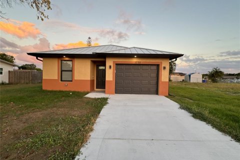 Villa ou maison à Fort Myers, Floride 4 chambres, 127 m2 № 2136975