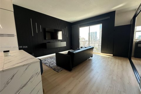 Condominio en alquiler en Miami, Florida, 1 dormitorio, 63.64 m2 № 2008490 - foto 21