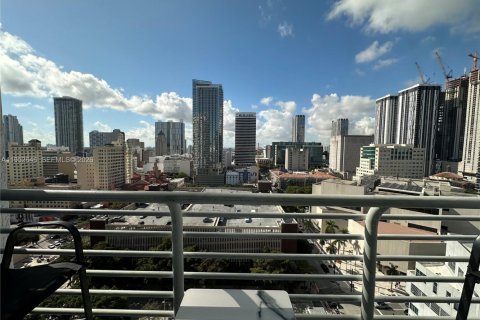 Condominio en alquiler en Miami, Florida, 1 dormitorio, 63.64 m2 № 2008490 - foto 4