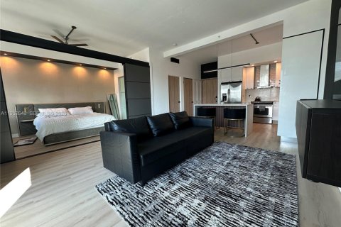 Condominio en alquiler en Miami, Florida, 1 dormitorio, 63.64 m2 № 2008490 - foto 22