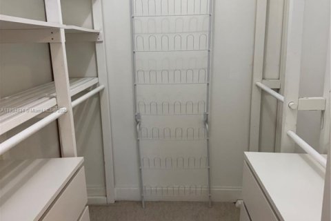 Touwnhouse à louer à Boca Raton, Floride: 3 chambres, 111.48 m2 № 1947305 - photo 13