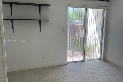 Touwnhouse à louer à Boca Raton, Floride: 3 chambres, 111.48 m2 № 1947305 - photo 12