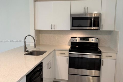 Touwnhouse à louer à Boca Raton, Floride: 3 chambres, 111.48 m2 № 1947305 - photo 5