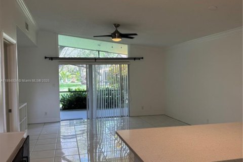 Touwnhouse à louer à Boca Raton, Floride: 3 chambres, 111.48 m2 № 1947305 - photo 4