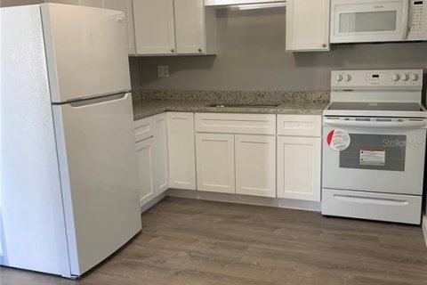 Appartement à louer à Saint Petersburg, Floride: 1 chambre, 60.2 m2 № 2111530 - photo 4