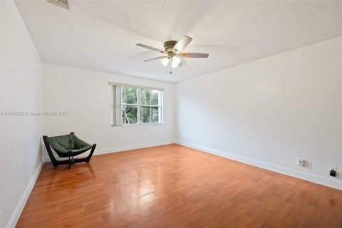 Villa ou maison à vendre à Davie, Floride: 3 chambres, 158.12 m2 № 1794082 - photo 18