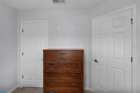 Townhouse in Kissimmee, Florida 4 bedrooms, 124.49 sq.m. № 1533877 - photo 18