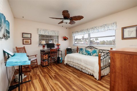Copropriété à vendre à Saint Petersburg, Floride: 2 chambres, 102.19 m2 № 2231394 - photo 24