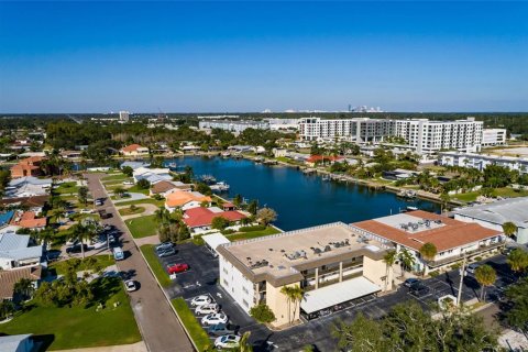 Copropriété à vendre à Saint Petersburg, Floride: 2 chambres, 102.19 m2 № 2231394 - photo 6