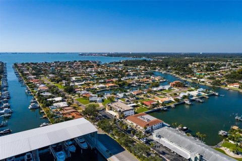 Copropriété à vendre à Saint Petersburg, Floride: 2 chambres, 102.19 m2 № 2231394 - photo 7