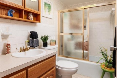 Copropriété à vendre à Saint Petersburg, Floride: 2 chambres, 102.19 m2 № 2231394 - photo 26
